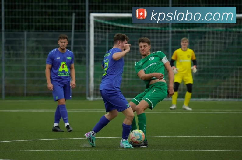 欧冠M小组赛焦点:多场平局让积分靠拢,晋级门槛抬高悬念增多